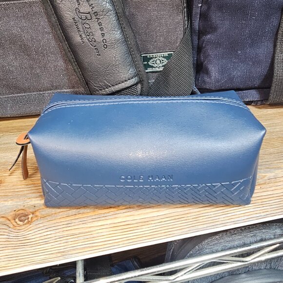 Cole Haan Travel Bag FULL Amenity Dopp Toiletry Business 1st Class Airline Blue - Picture 1 of 1